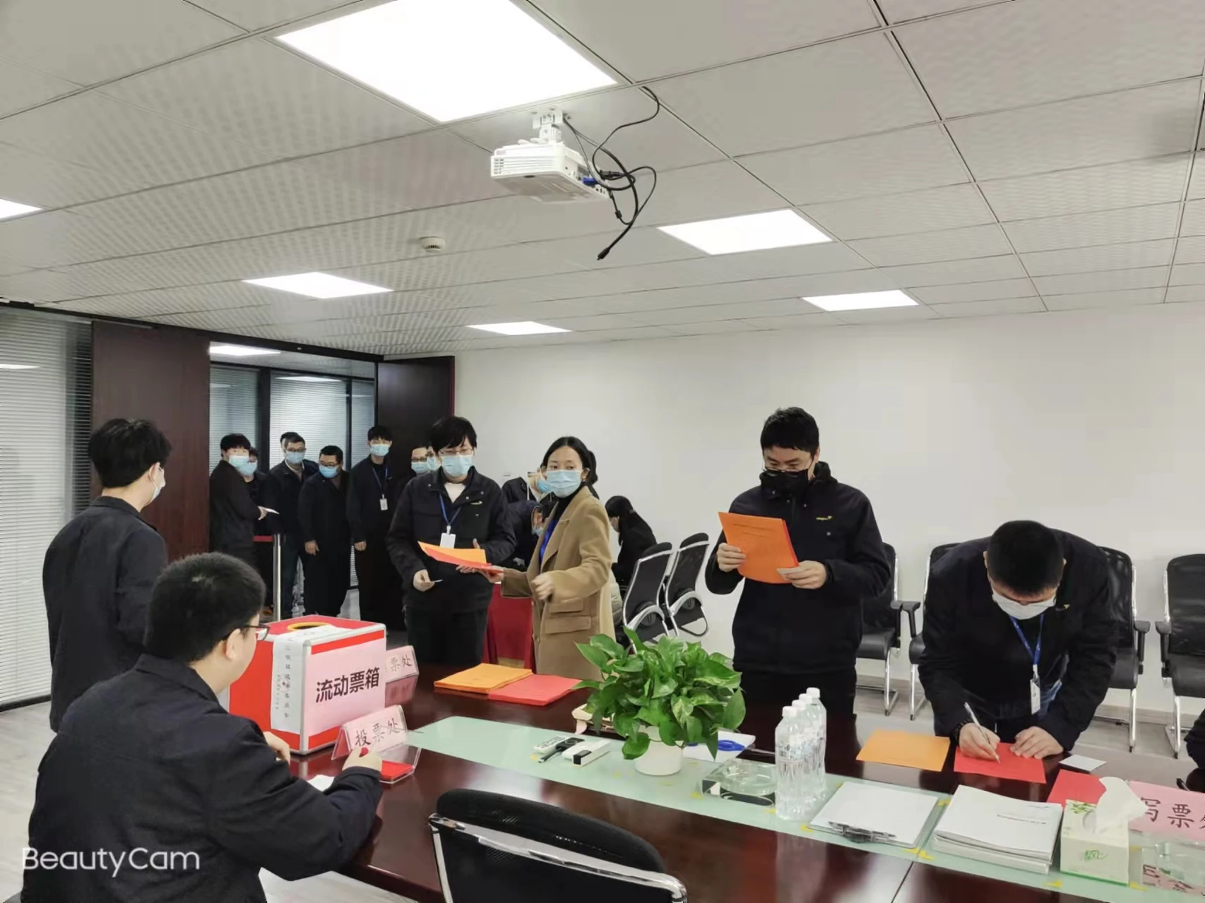 浙大雷速官方网站-雷速（中国）顺利开展人大代表换届选举投票工作